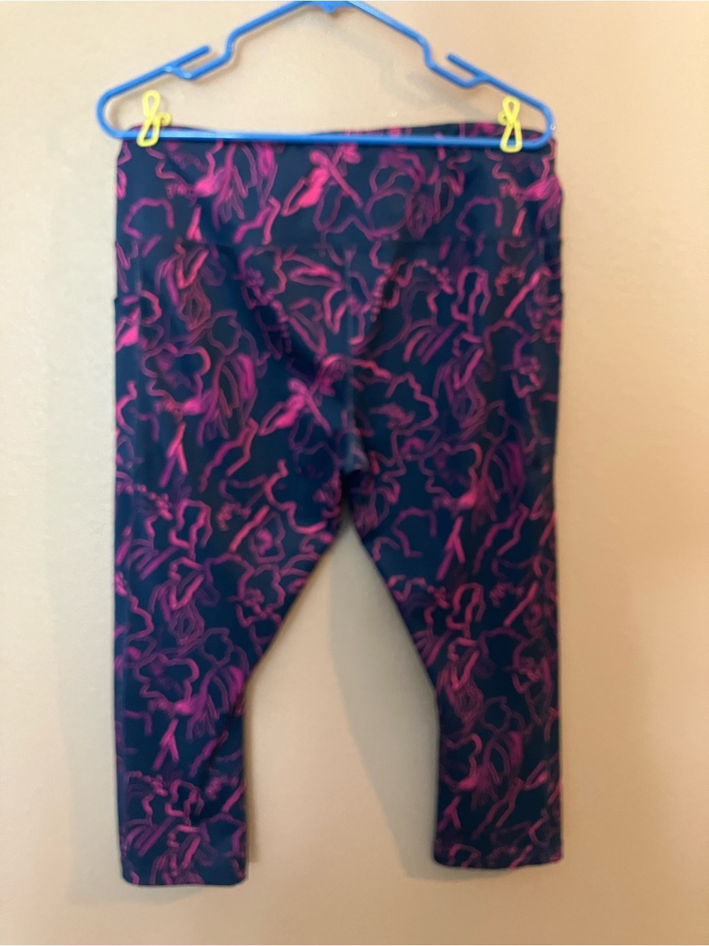 Floral Performance Leggings - Navy with Pink Print - Picture 6 of 9